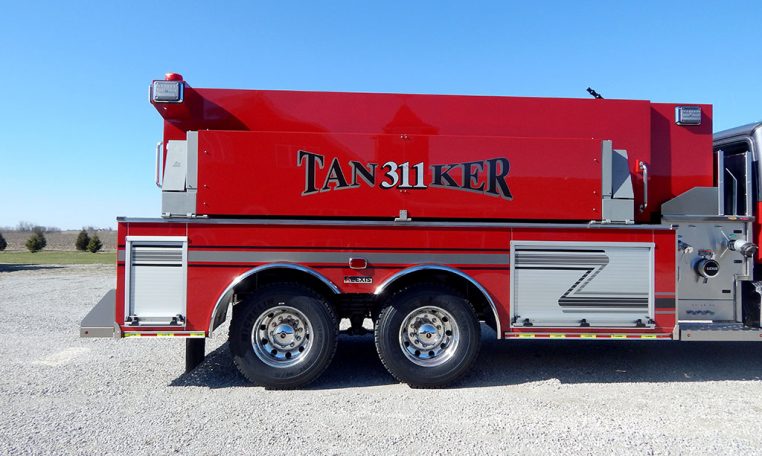 3000-GALLON TANKER #2328  Alexis Fire Equipment Company