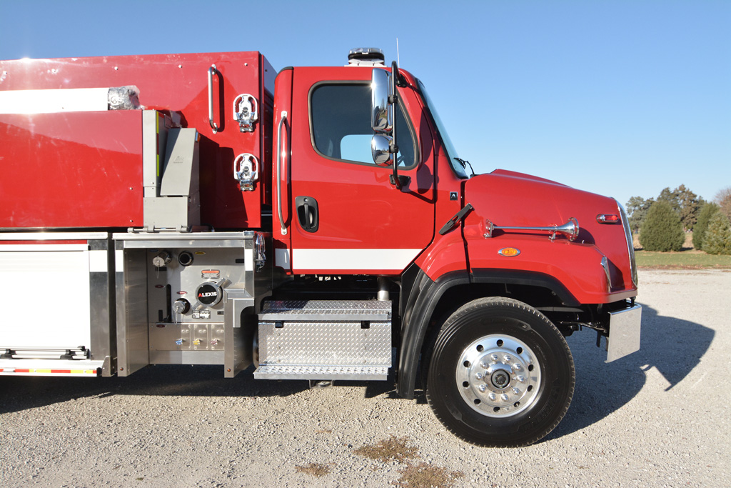 2,000GALLON TANKER 2516 Alexis Fire Equipment Company
