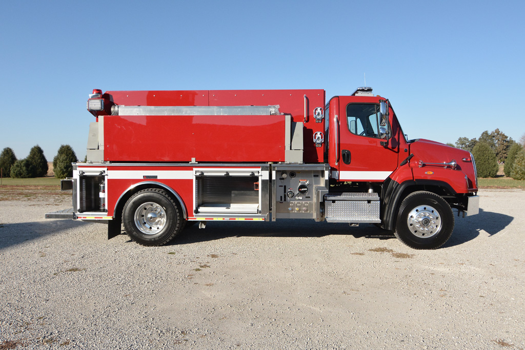 2,000GALLON TANKER 2516 Alexis Fire Equipment Company